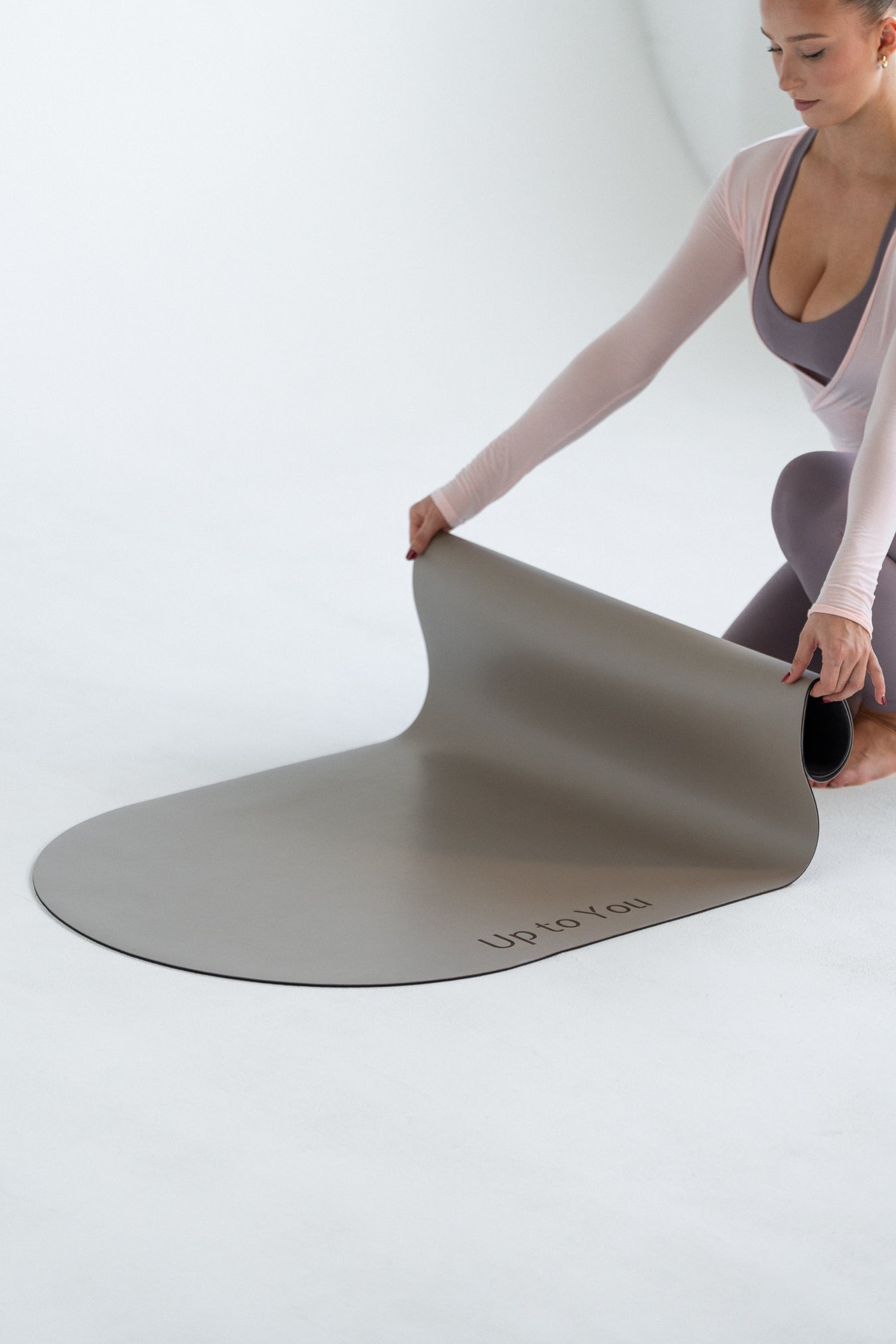 Signature Studio Mat in Milk Tea